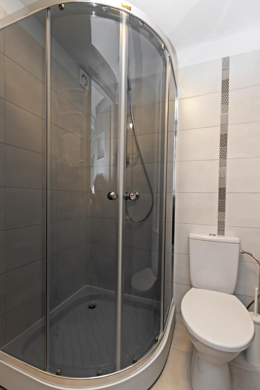 Happyinn Rooms Kaunas Luaran gambar